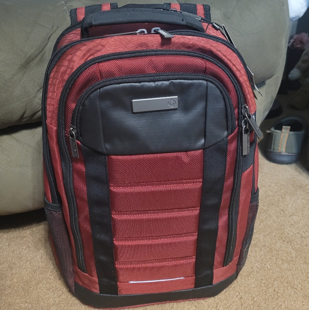 Samsonite backpack GSD carrier collection - red NWT